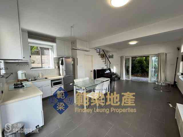 South Lantau - Tong Fuk 16