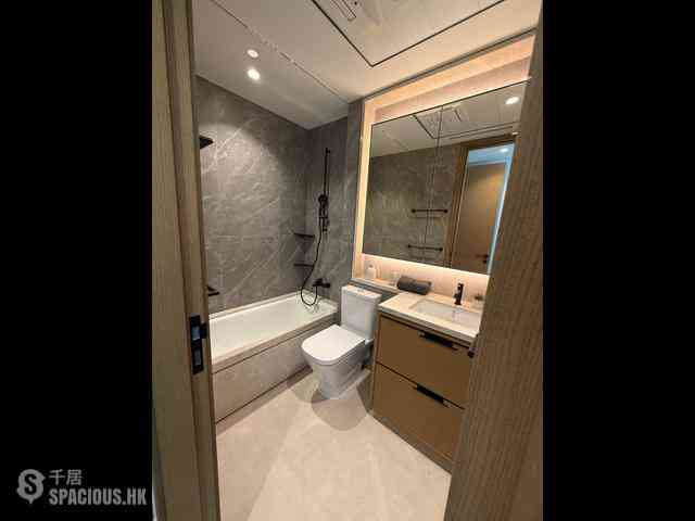 Discovery Bay - Discovery Bay Phase 19-2A One Toscana 2 Tower 1A 11