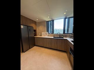 Discovery Bay - Discovery Bay Phase 19-2A One Toscana 2 Tower 1A 14