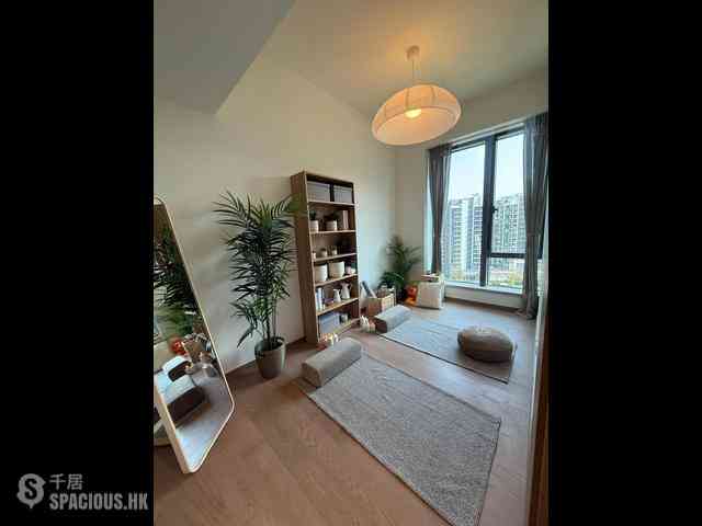 Discovery Bay - Discovery Bay Phase 19-2A One Toscana 2 Tower 1A 08