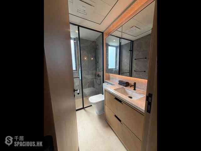 Discovery Bay - Discovery Bay Phase 19-2A One Toscana 2 Tower 1A 10