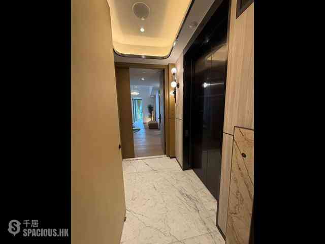 Discovery Bay - Discovery Bay Phase 19-2A One Toscana 2 Tower 1A 19
