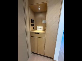 Discovery Bay - Discovery Bay Phase 19-2A One Toscana 2 Tower 1A 02