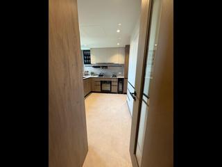 Discovery Bay - Discovery Bay Phase 19-2A One Toscana 2 Tower 1A 16