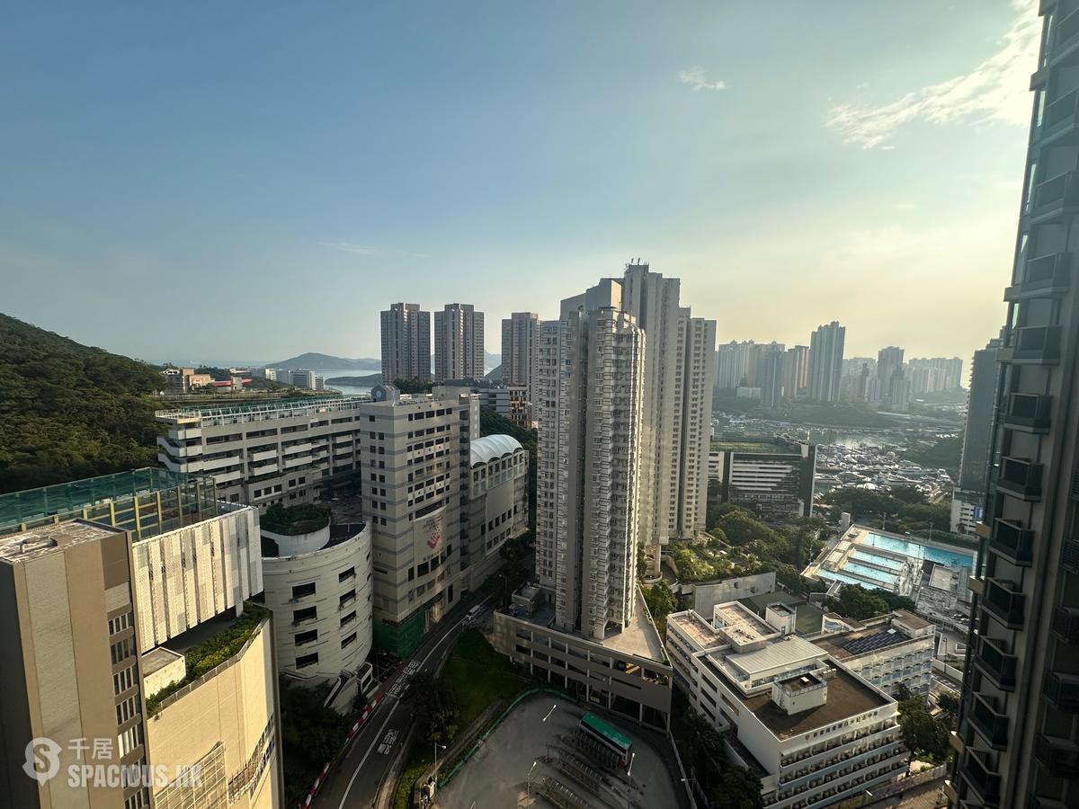 Wong Chuk Hang - The Southside Phase 1 Southland Tower 1B 01