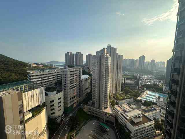 Wong Chuk Hang - The Southside Phase 1 Southland Tower 1B 01
