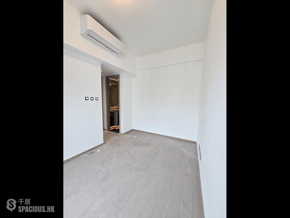 Wong Chuk Hang - The Southside Phase 3B Blue Coast Tower 2B 01