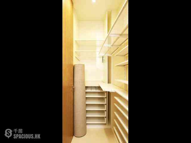 Causeway Bay - Park Haven 04