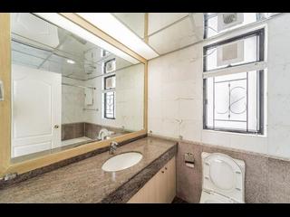 Mid Levels Central - Clovelly Court 05