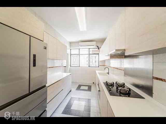 Mid Levels Central - Clovelly Court 11