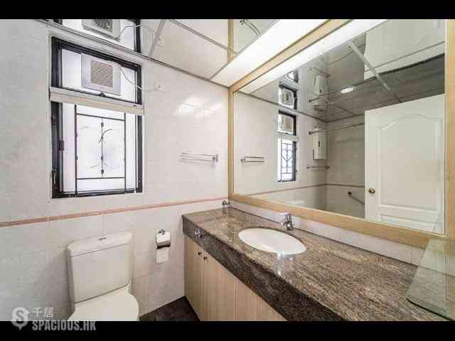 Mid Levels Central - Clovelly Court 15