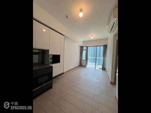 Tung Chung - Century Link Phase 1 Tower 5A 01