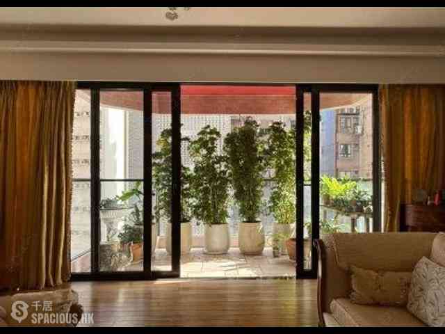 Mid Levels Central - Estoril Court 03