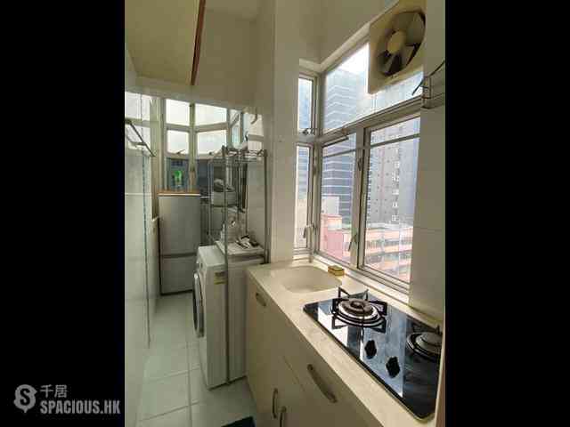 Shau Kei Wan - Ka Fook Building 03