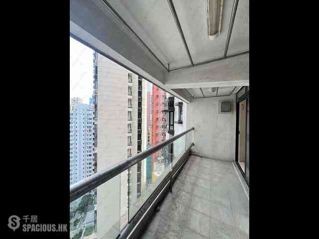 Soho - Albron Court 01