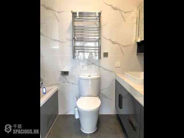 Mid Levels Central - Brewin Court 06