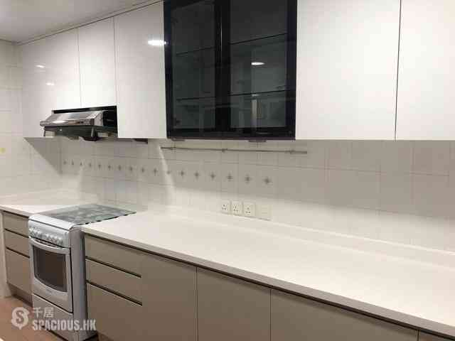 Mid Levels Central - Brewin Court 13