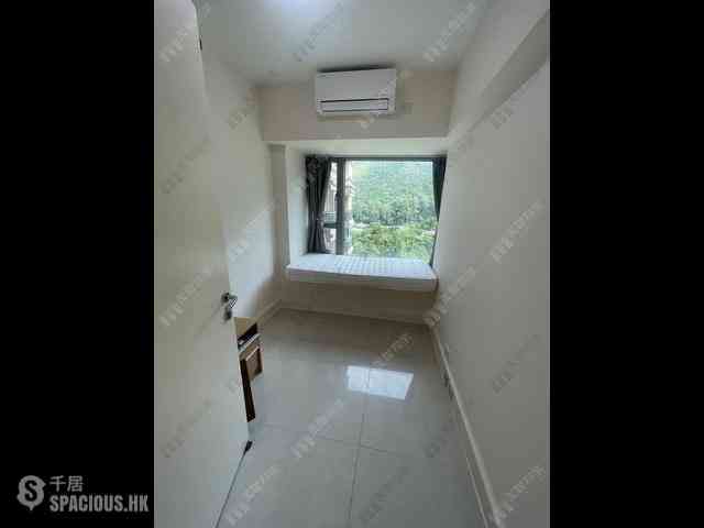 Tung Chung - Caribbean Coast Phase 3 Carmel Cove Tower 11 05