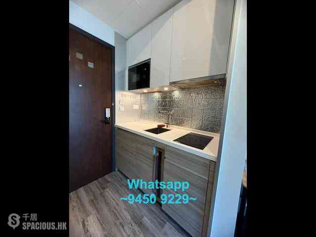 Sheung Wan - AVA128 03