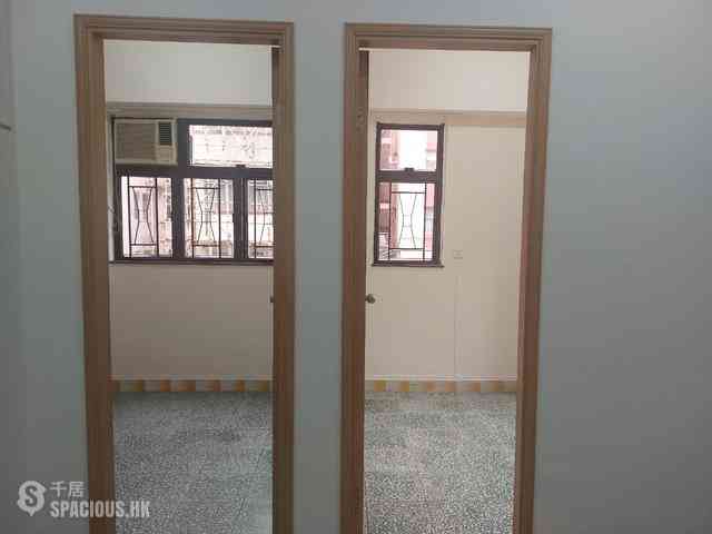 Sham Shui Po - On Fai Building 03