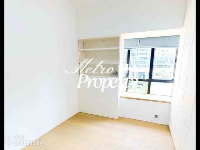 Mid Levels East - Bowen Place 03
