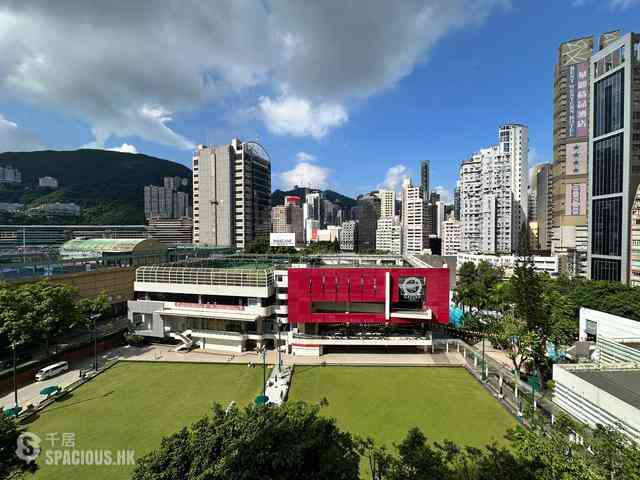 Happy Valley - Sports Mansion 04