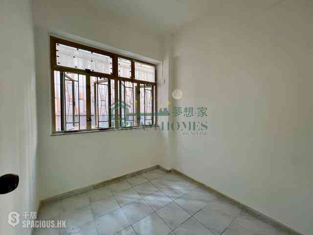 Sai Ying Pun - 10-12, Eastern Street 03