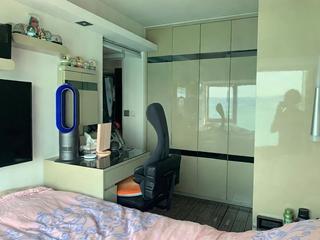 Kennedy Town - The Merton 12