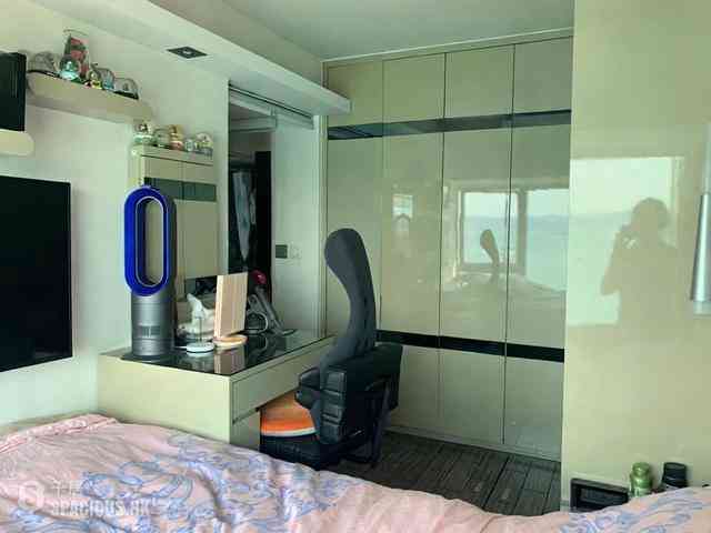 Kennedy Town - The Merton 12