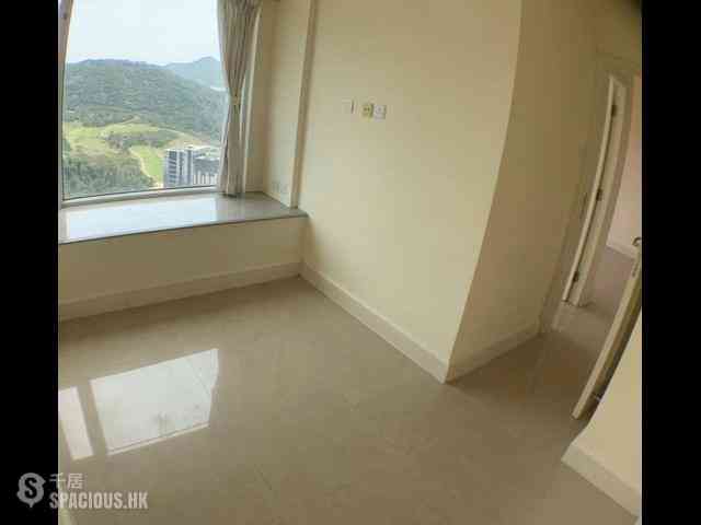 Lohas Park - Lohas Park Phase 1 The Capitol Tower 6 05