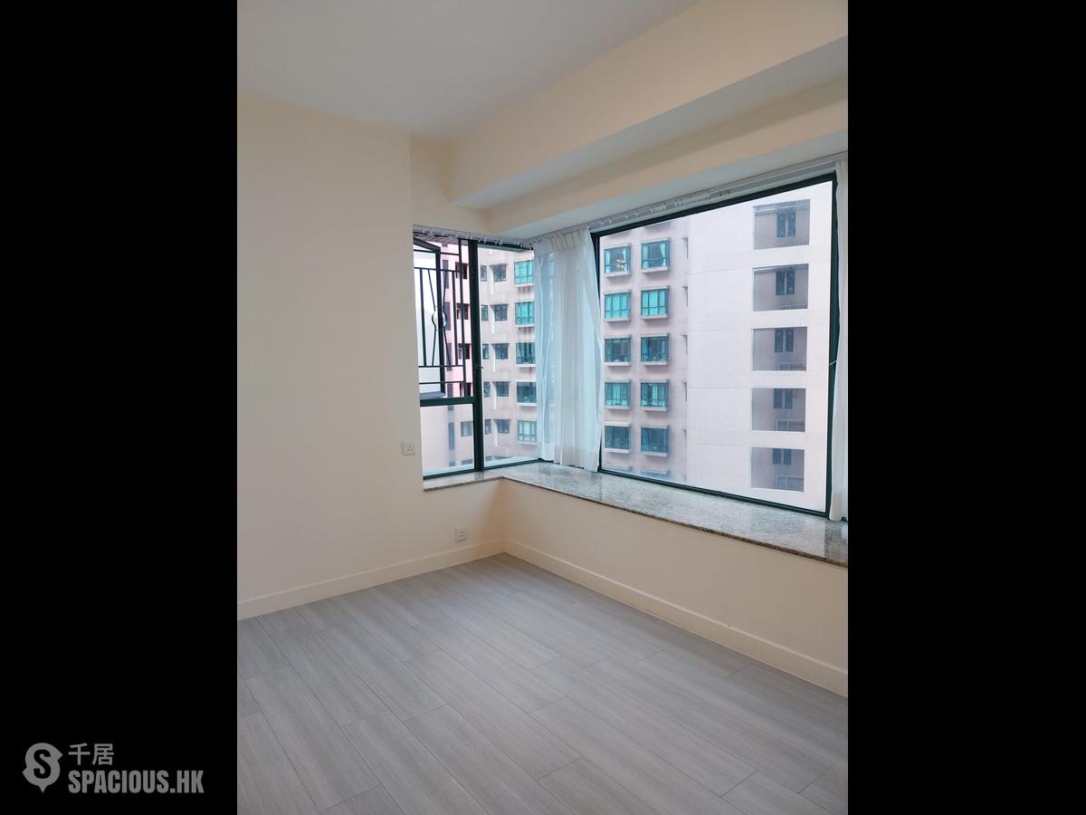 Mid Levels Central - Hillsborough Court Block 1 01