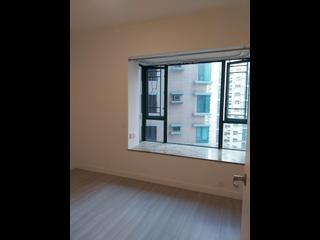 Mid Levels Central - Hillsborough Court Block 1 07
