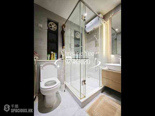 Wan Chai - Hip Sang Building 06