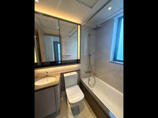 Wong Chuk Hang - The Southside Phase 1 Southland Tower 2A 06