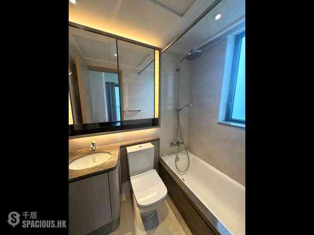 Wong Chuk Hang - The Southside Phase 1 Southland Tower 2A 06