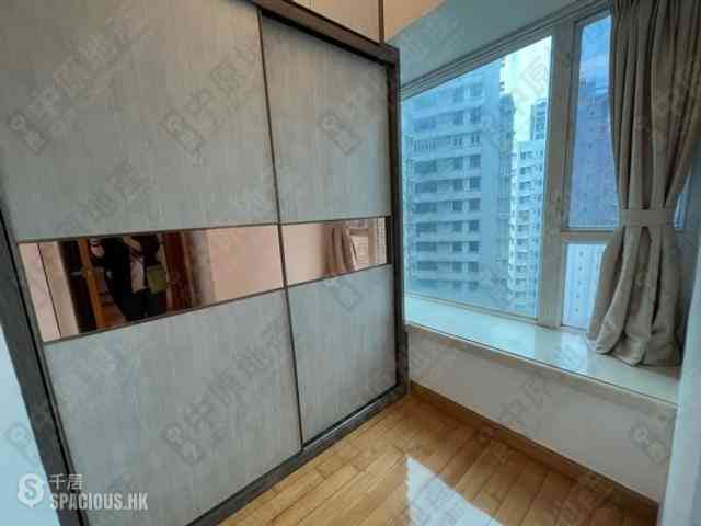 Sai Ying Pun - Reading Place 02