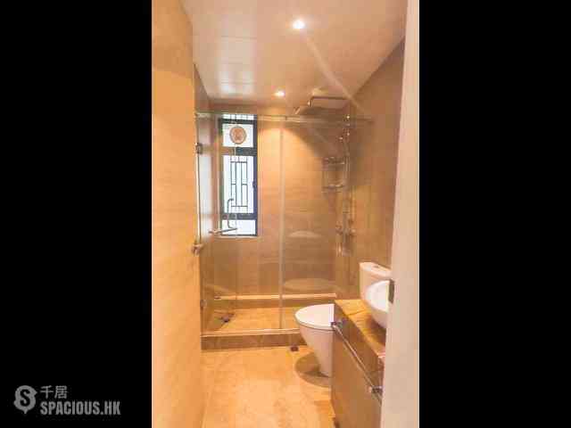 Mid Levels Central - Hillsborough Court 07