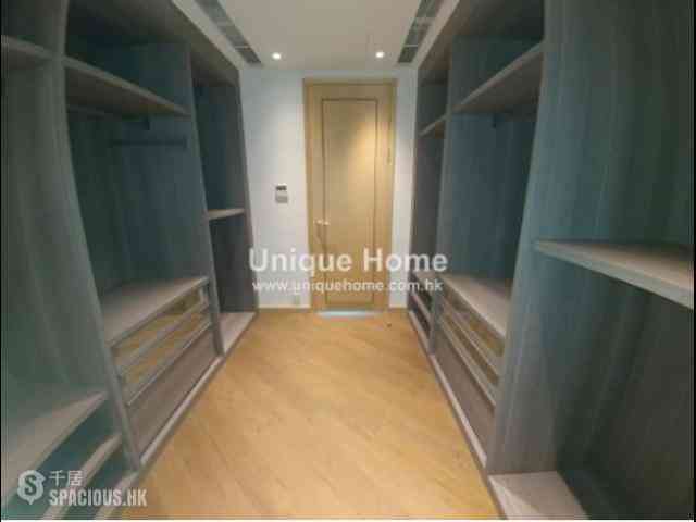 Mid Levels Central - 3, MacDonnell Road 06