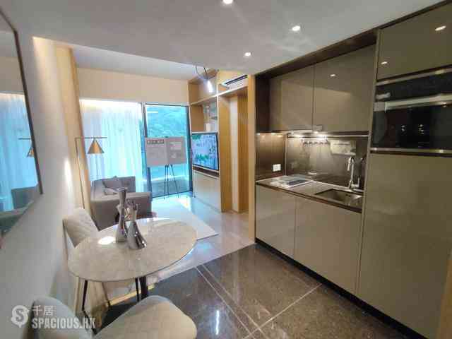 跑馬地 - Eight Kwai Fong Happy Valley 02