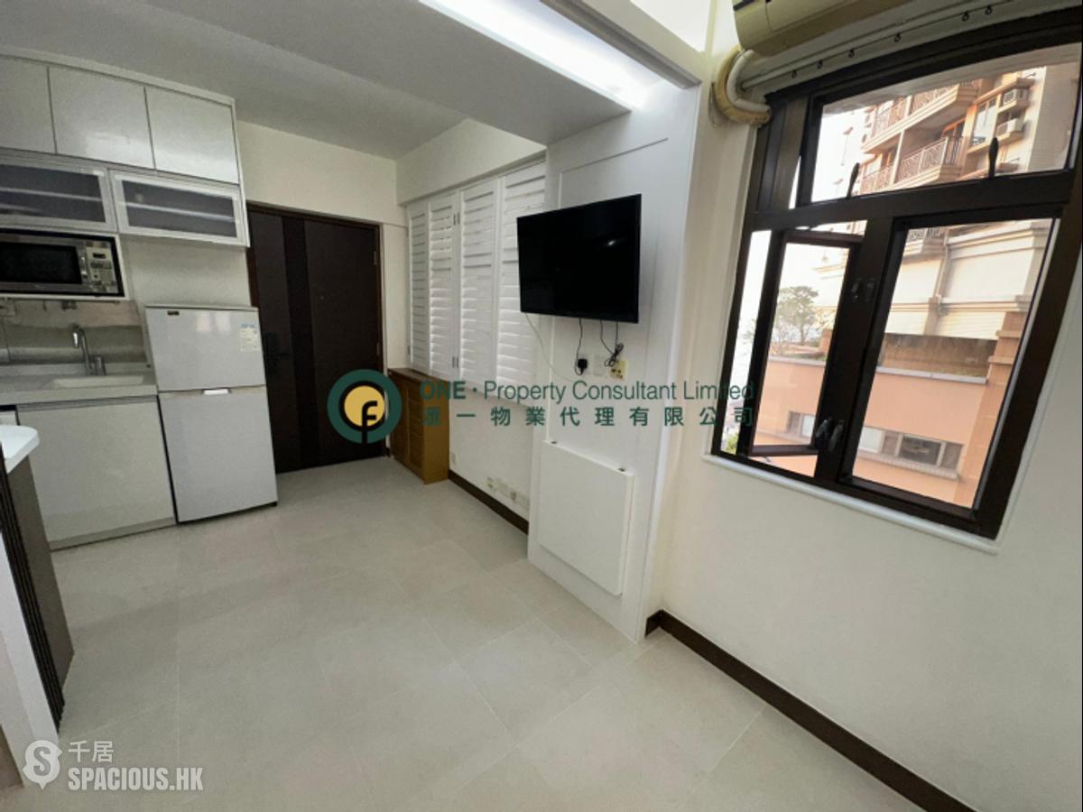 Kennedy Town - Cheong Kat Mansion 01