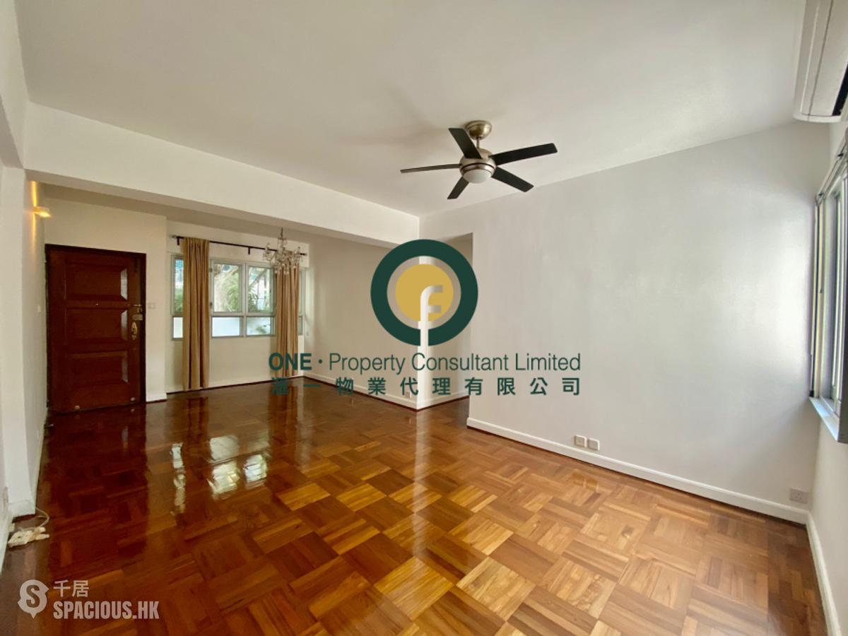 Sai Ying Pun - Lim Kai Bit Yip 01