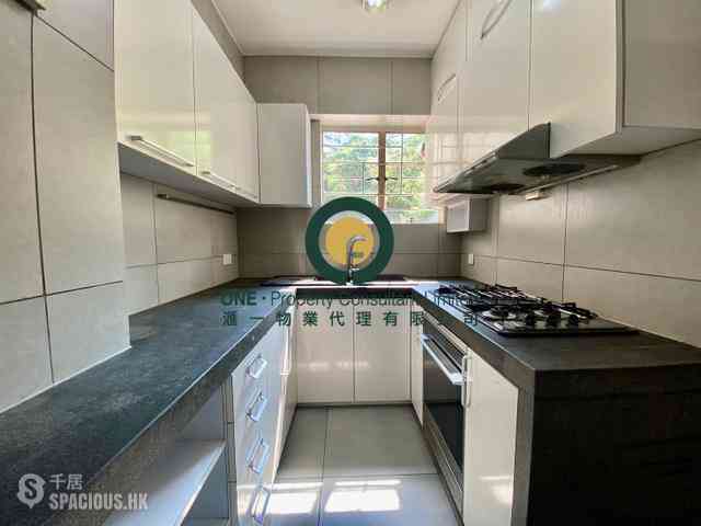 Sai Ying Pun - Lim Kai Bit Yip 04