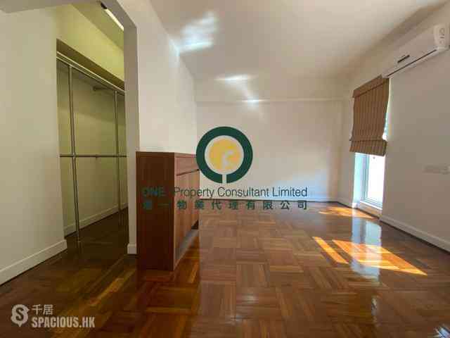 Sai Ying Pun - Lim Kai Bit Yip 11