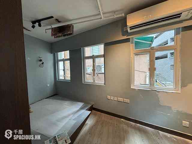 Soho - 21, Elgin Street 01