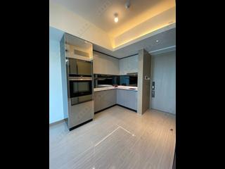 Cheung Sha Wan - The Sterling Phase 2 The Sterling II Tower 5A 03