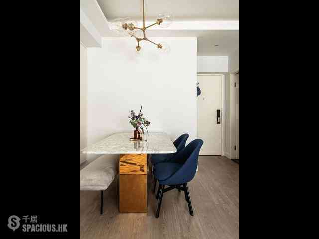 Mid Levels Central - Hillsborough Court 02