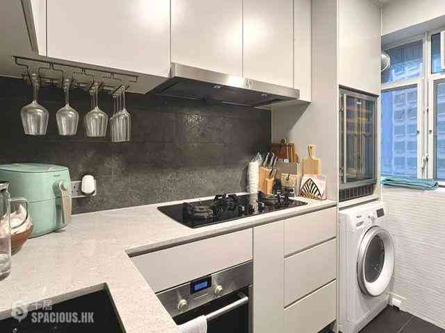 Mid Levels Central - Hillsborough Court 04
