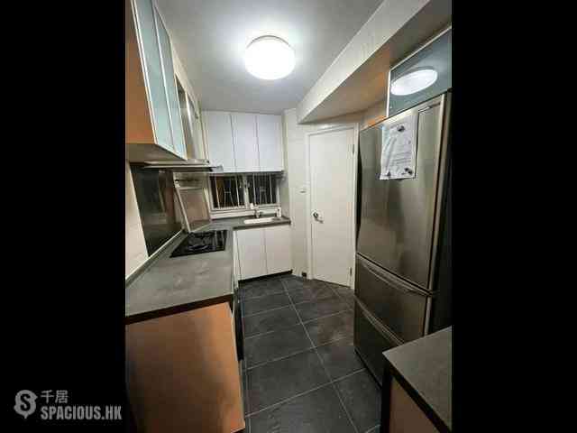 Braemar Hill - Oxford Court Block 2 05