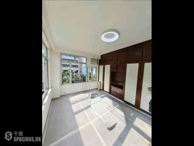 Braemar Hill - Oxford Court Block 2 07