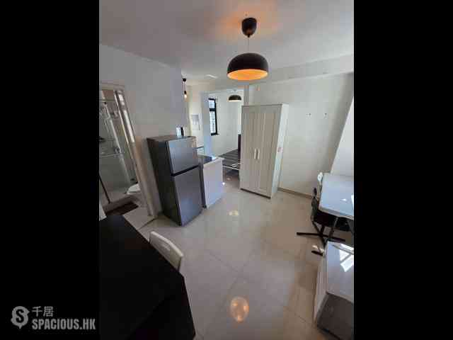Poho - Universal Building 10